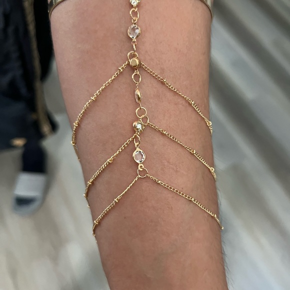 Elegant Gold tone arm cuff  Chain Bracelet - Picture 1 of 4